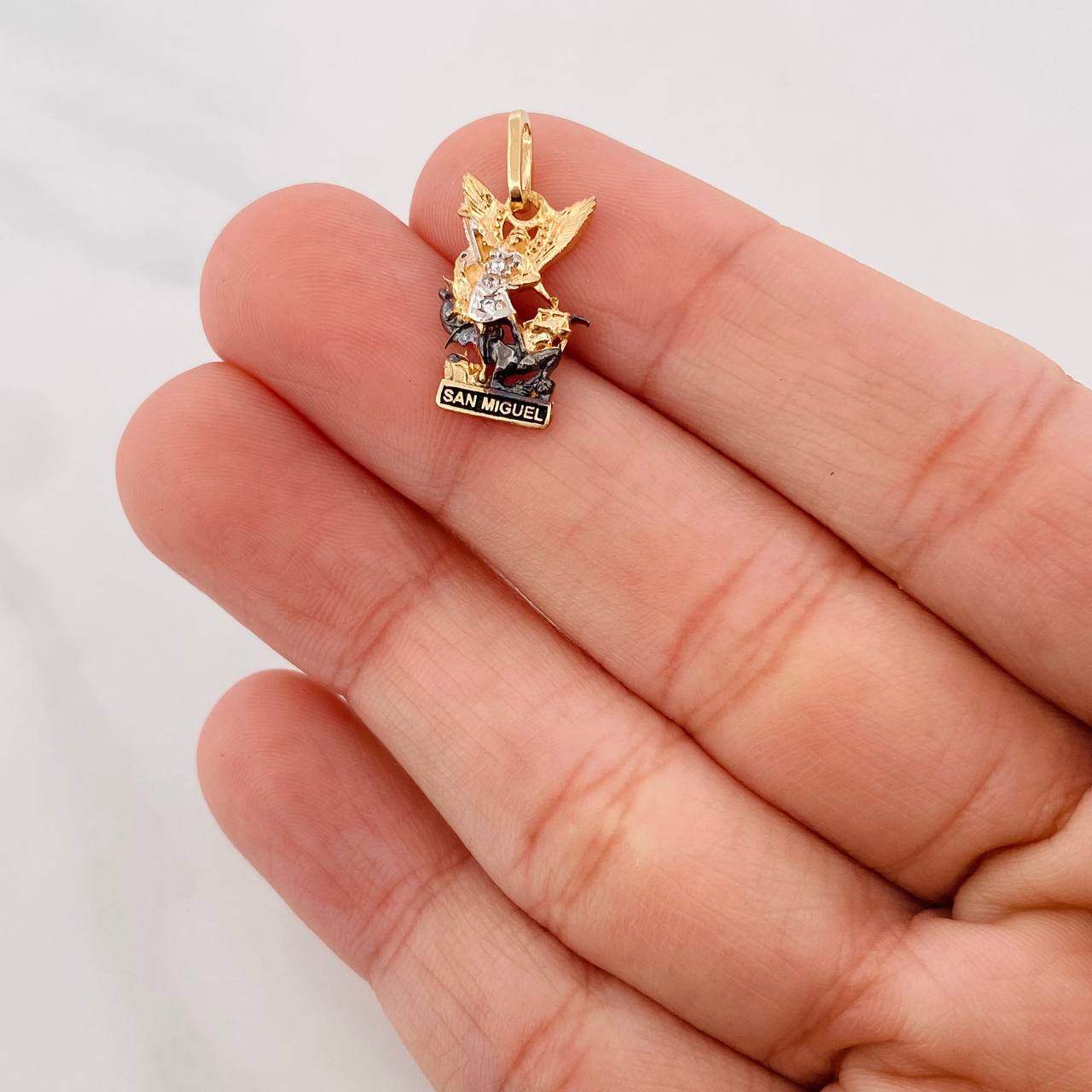 Pendant Saint Michael the Archangel 1.55g / 3/4 in Three Golds 18K