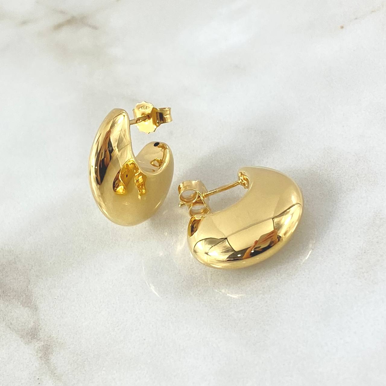 Stud Earrings Half Moon Thick 3.55gr / 0.9in / 18K Gold +4$