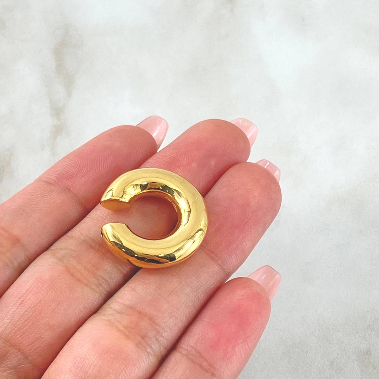 Piercing Earcuff Liso 1.65gr / 2.2cm / 5.6mm Oro Amarillo +4 18K (Joya)