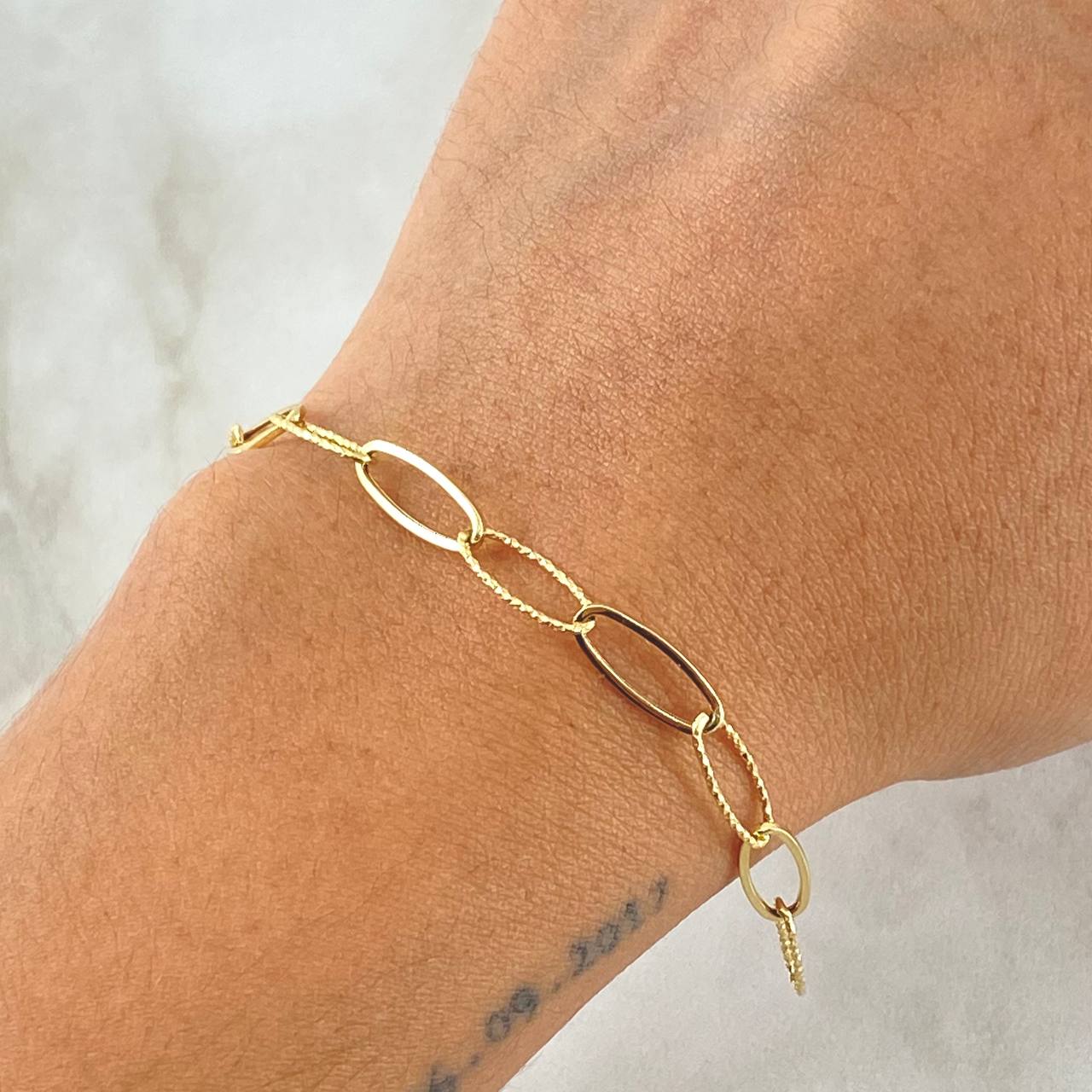 Paperclip Bracelet Alternating 2.75gr / 7.5in / 5mm Diamond Cut Plain 18K Gold +4$