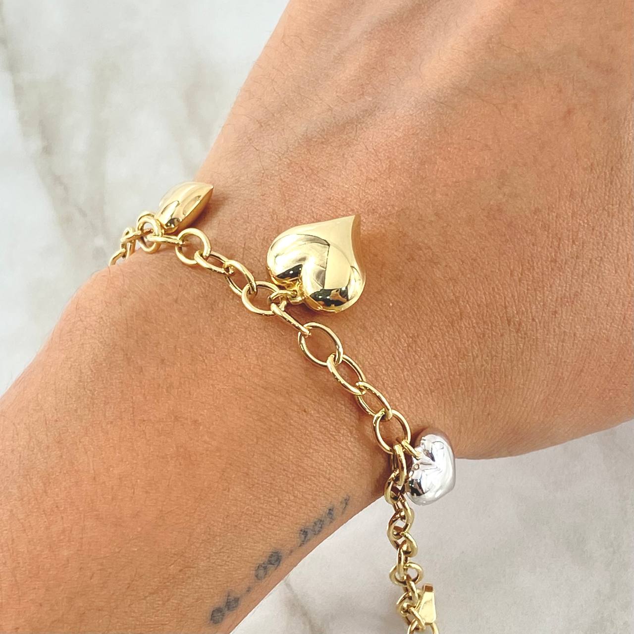 Classic Link Bracelet Hearts Pendant 6.15gr / 7.7in / 5mm 18K Gold +4©