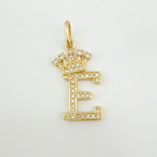 Crown Pendant Letter E 1.85gr / 1 in / 18K Yellow Gold