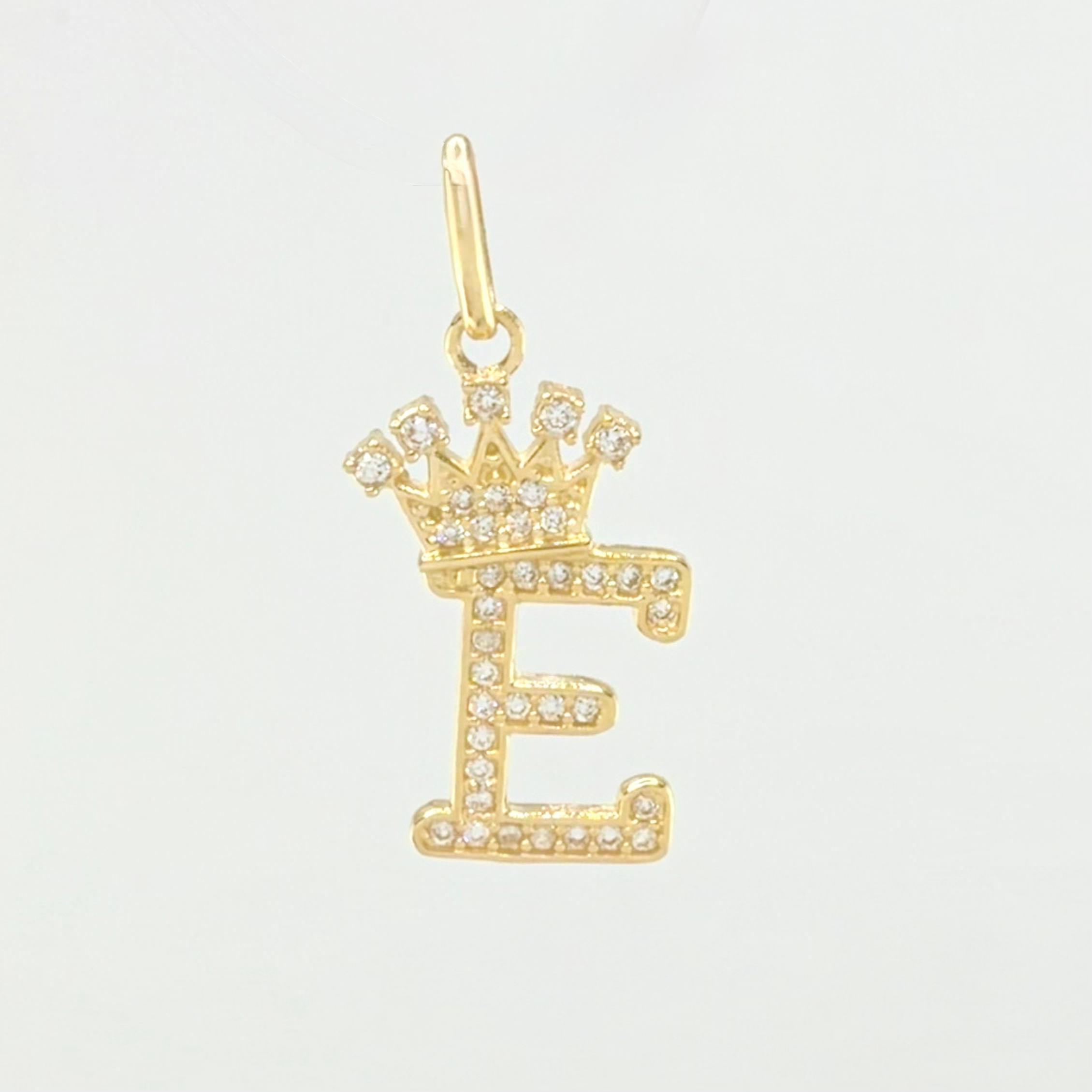 Dije Corona Letra E 1.85gr / 1 in / Oro Amarillo 18K *