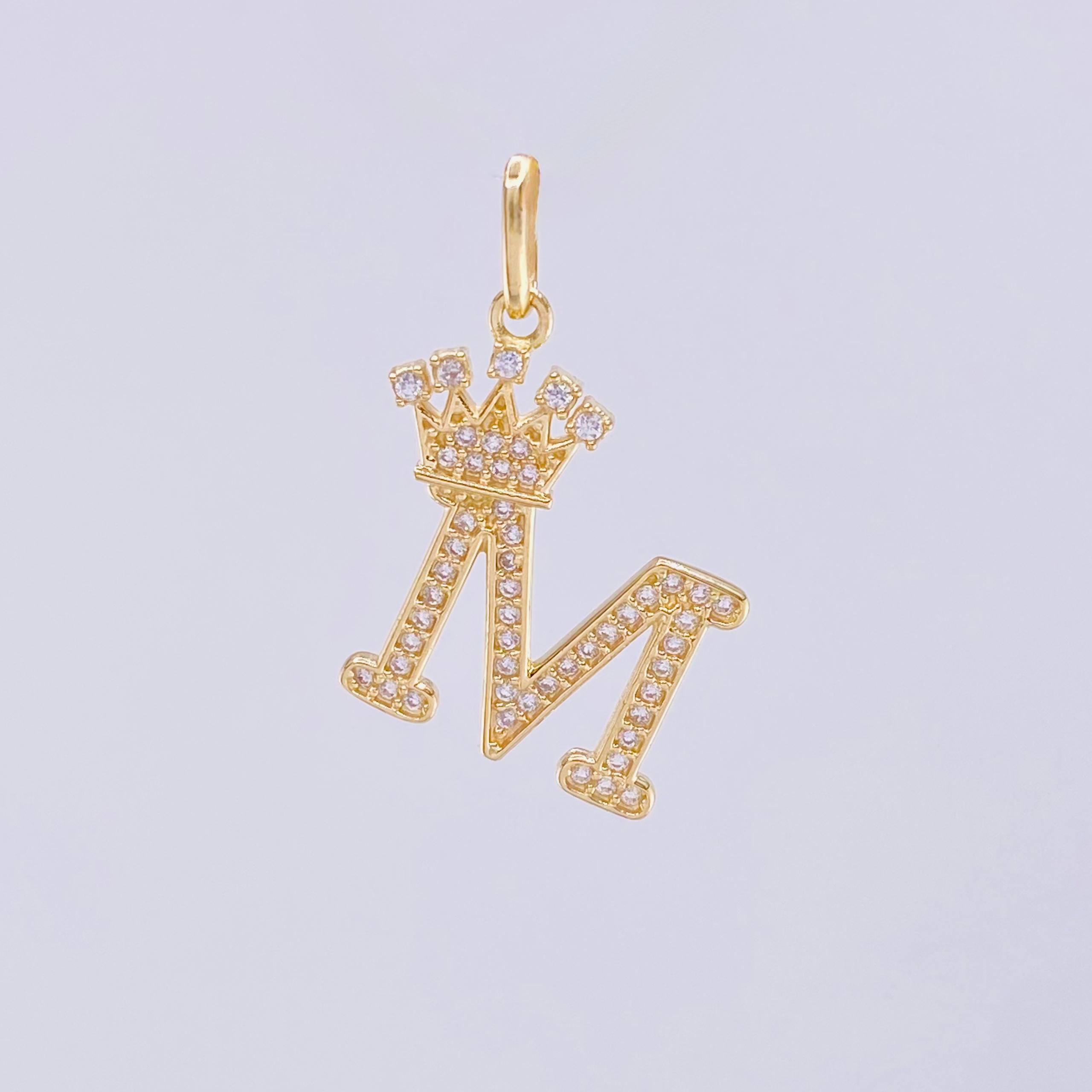 Pendant Crown Letter M 2.3gr / 1 in / 18K Yellow Gold *