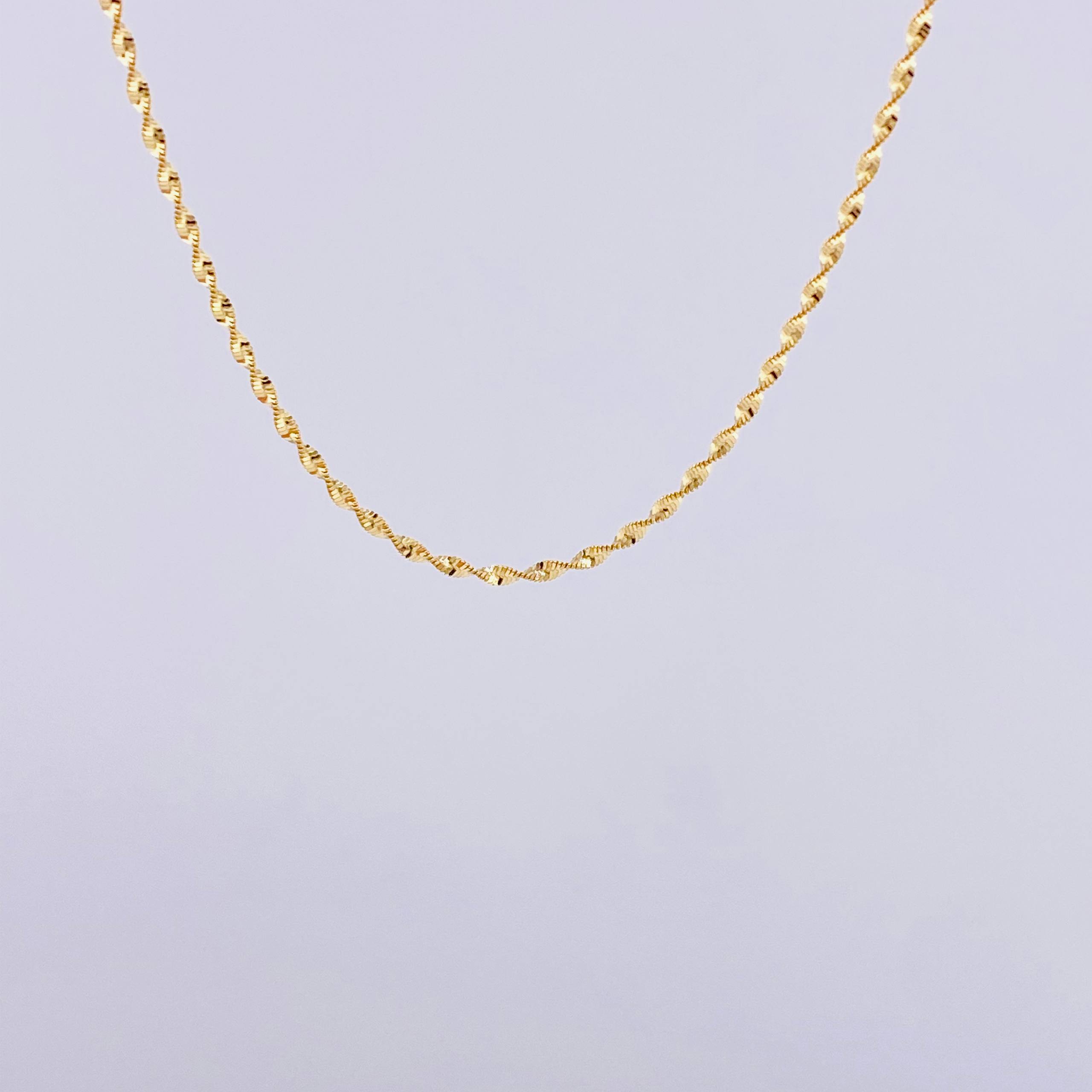Cadena Espirar Bordeada 2.9gr / 19 3/4 in / 1.5mm Oro Amarillo +3 18K