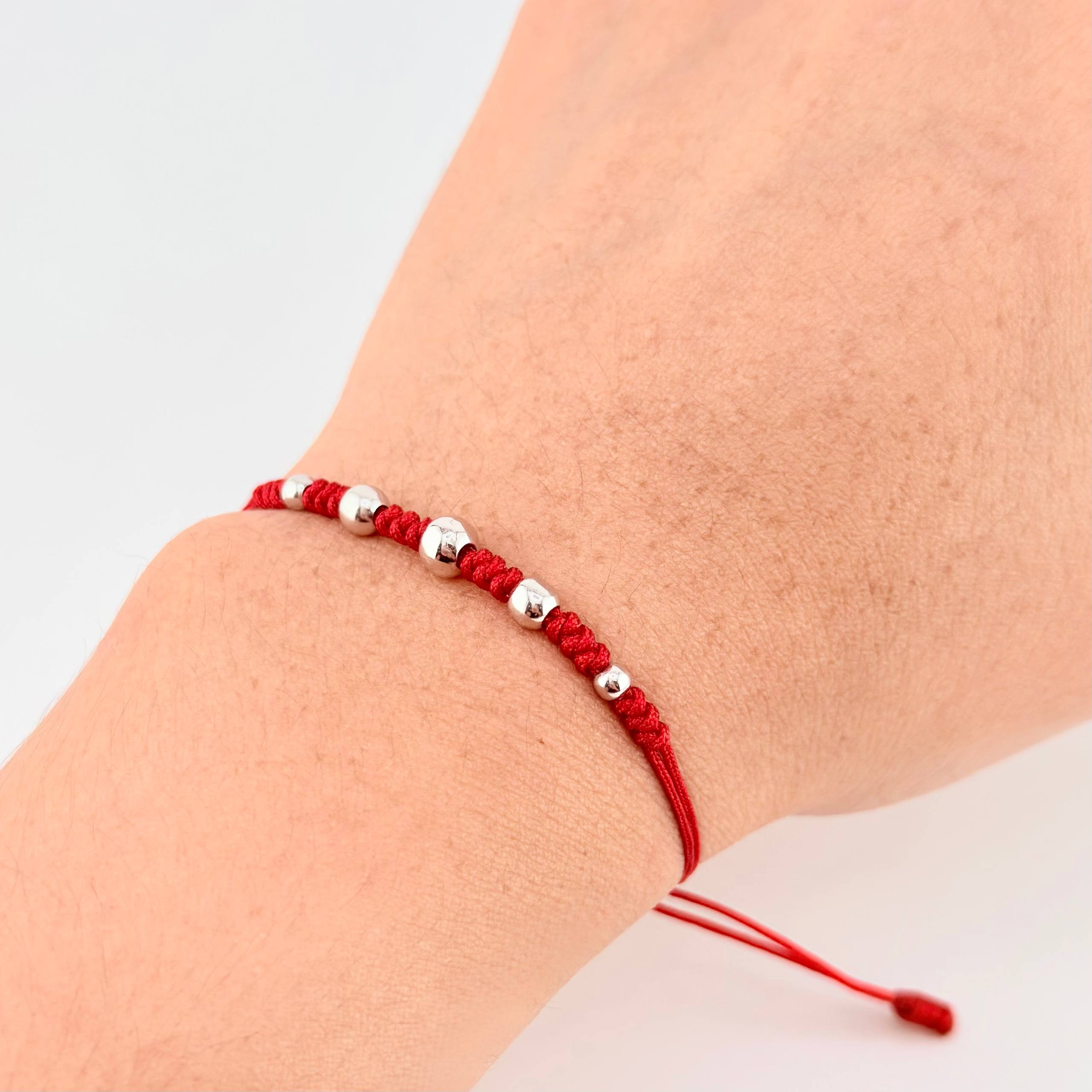 Pulsera Roja Secuencia Lisa 5und / 3mm-5mm Oro Blanco 18K  (A.C)