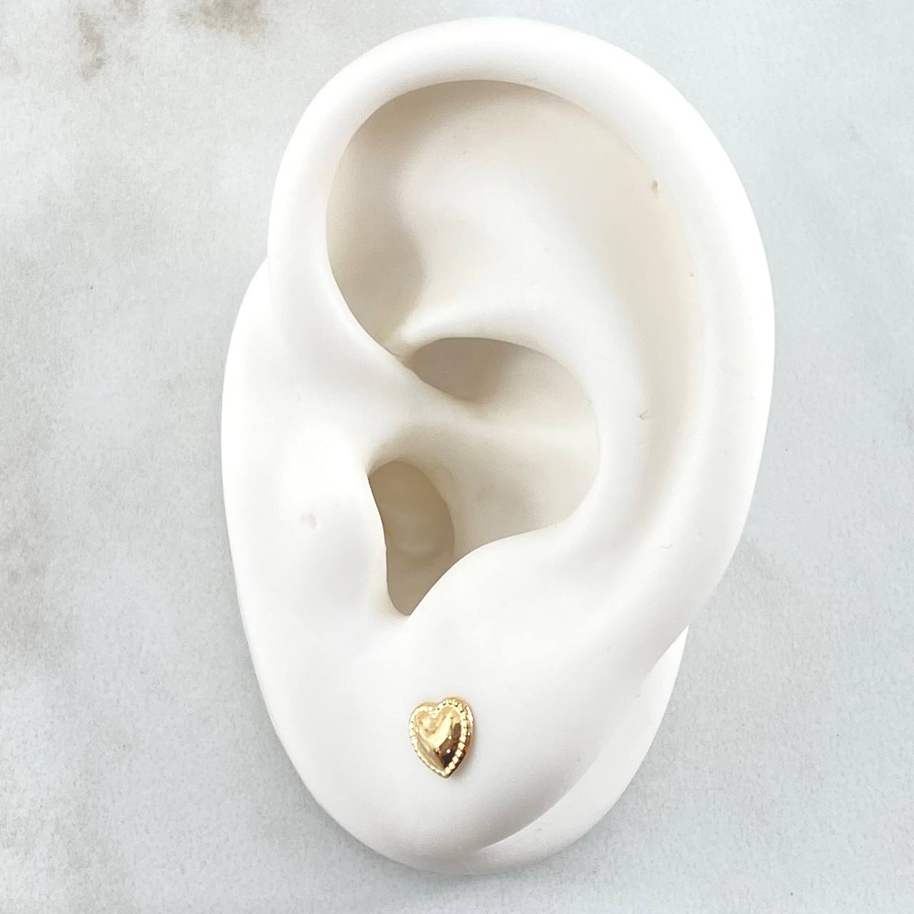 Stud Earrings Heart 0.55gr / 18K Yellow Gold *