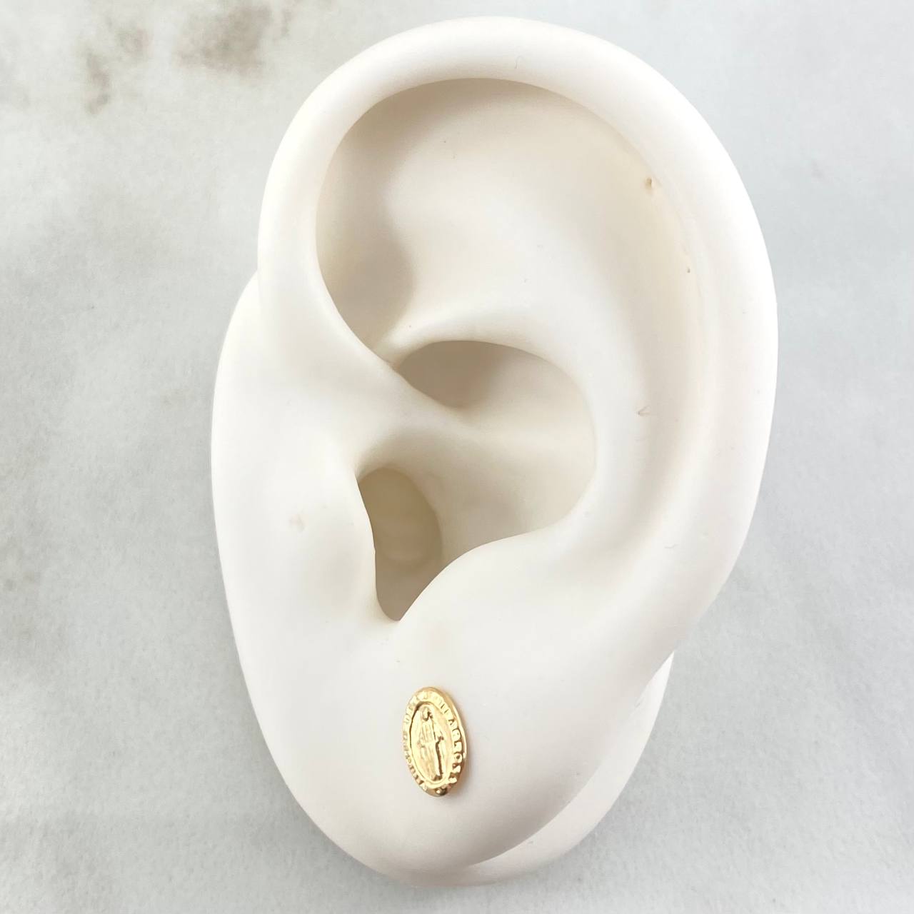 Stud Earrings Virgin Milagrosa 0.7gr / 18K Gold