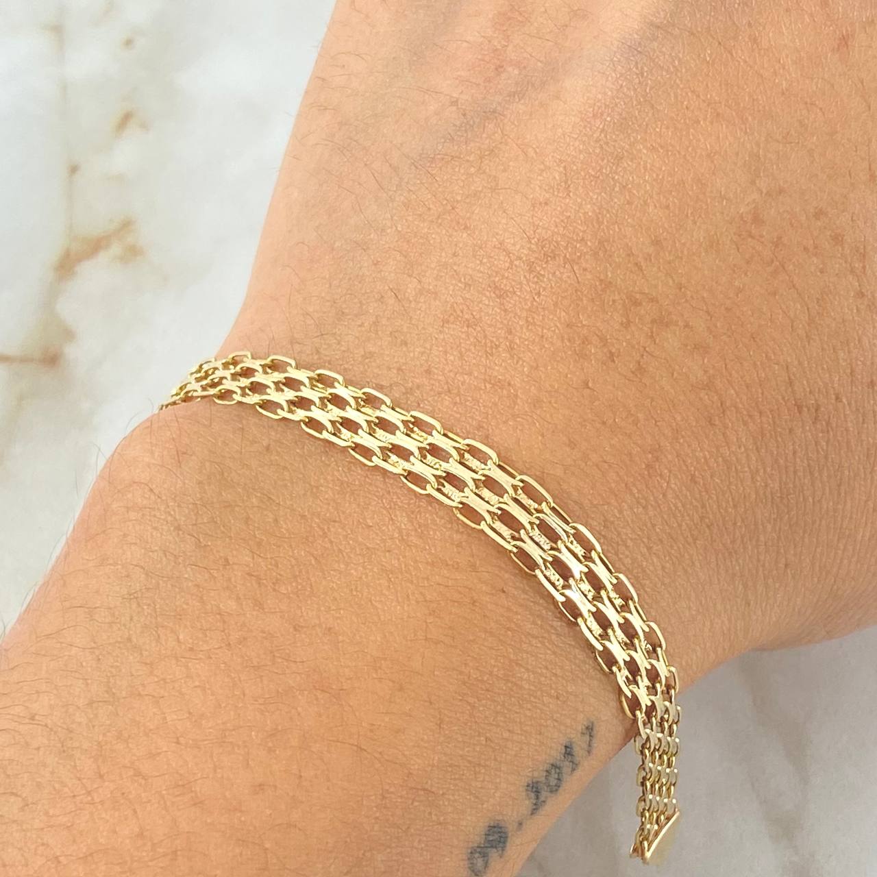 Bismark Bracelet 4.6gr / 7.1in / 18K Yellow Gold +1