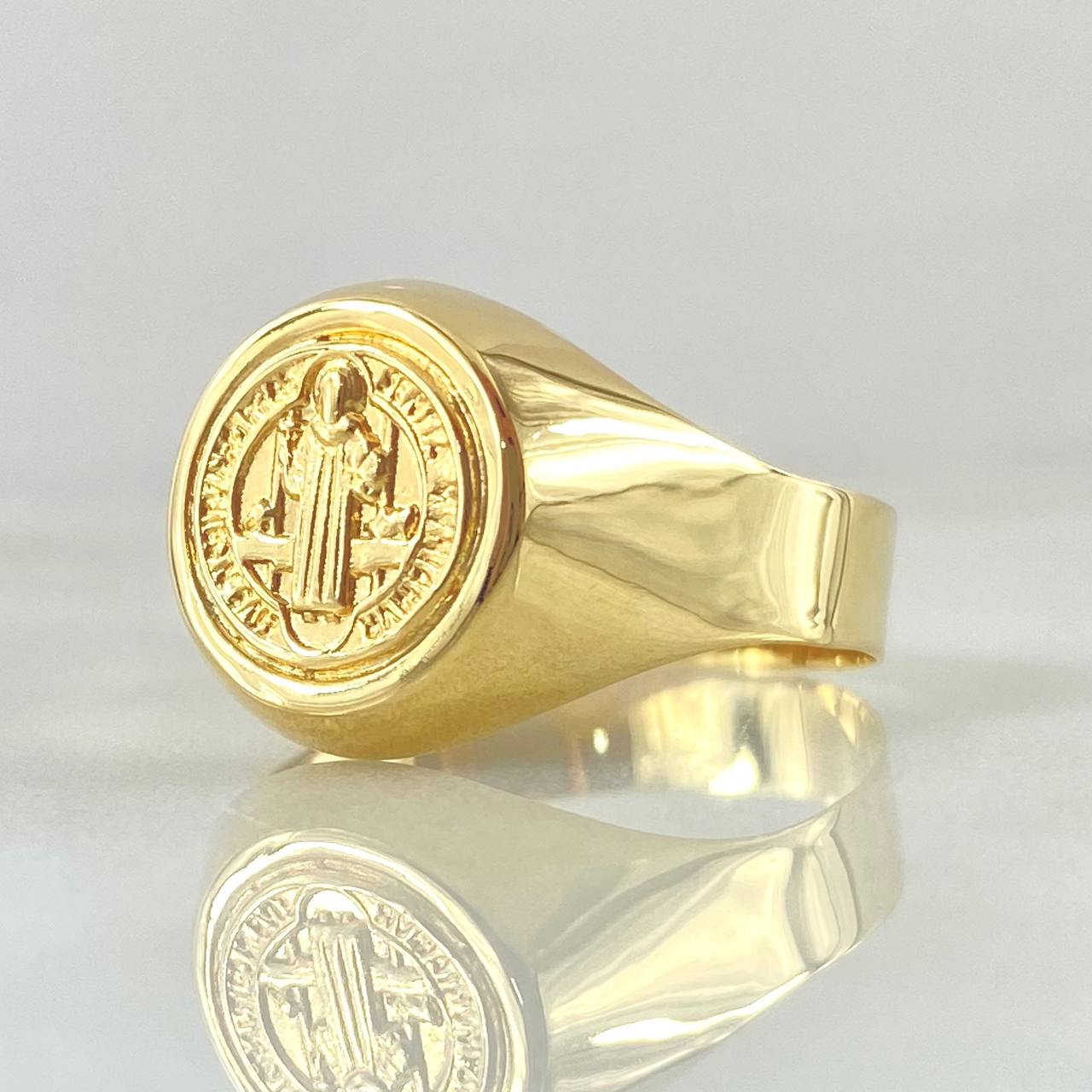 San Benito Ring 2.4gr / Size 11 1/2 / 18K Yellow Gold *