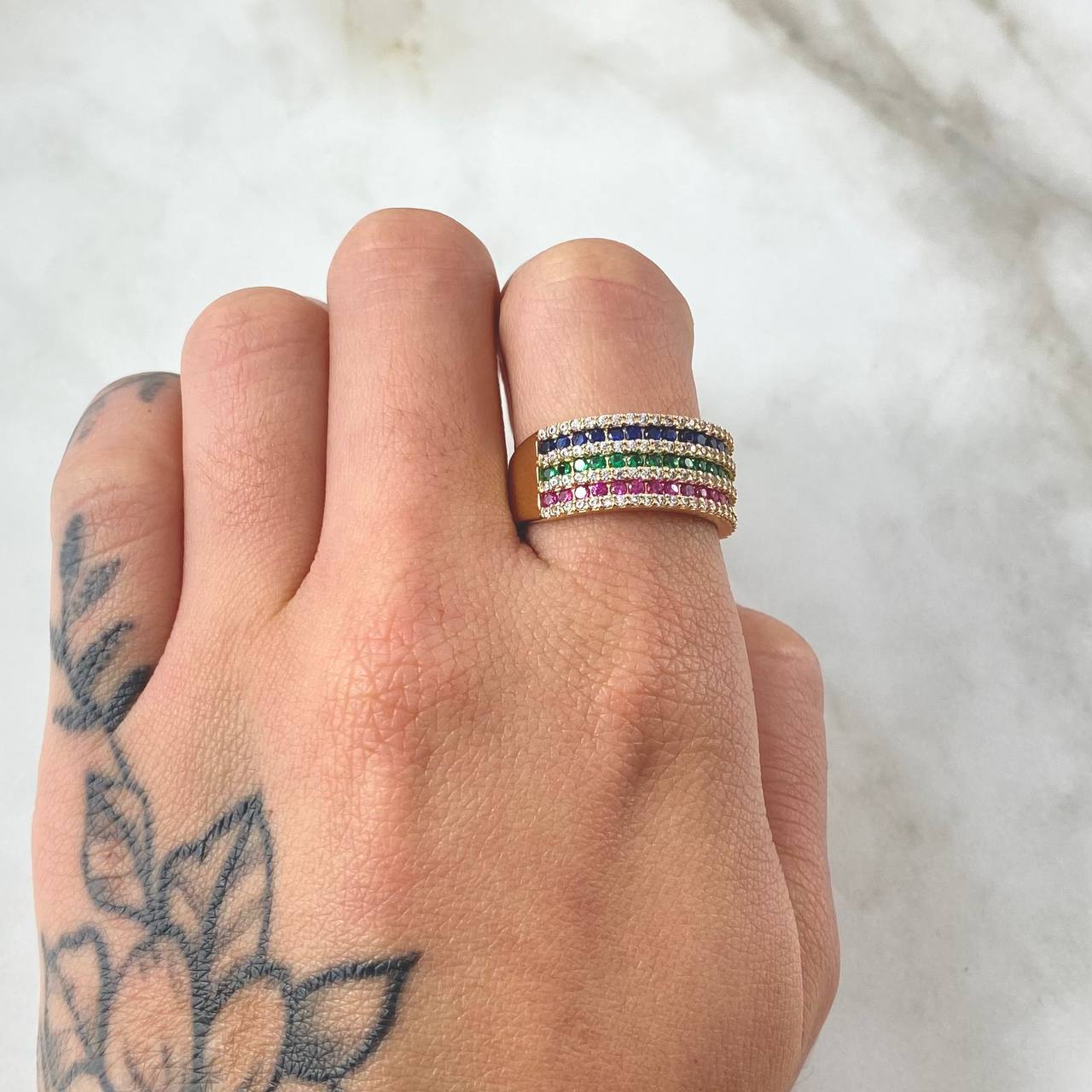 Triple Channel Inlaid Ring 5.5gr / Size 8 / 18K Yellow Gold *