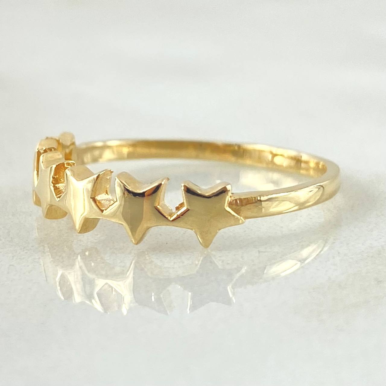 Star Ring 2.05gr / Size 7 3/4 / 18K Yellow Gold *