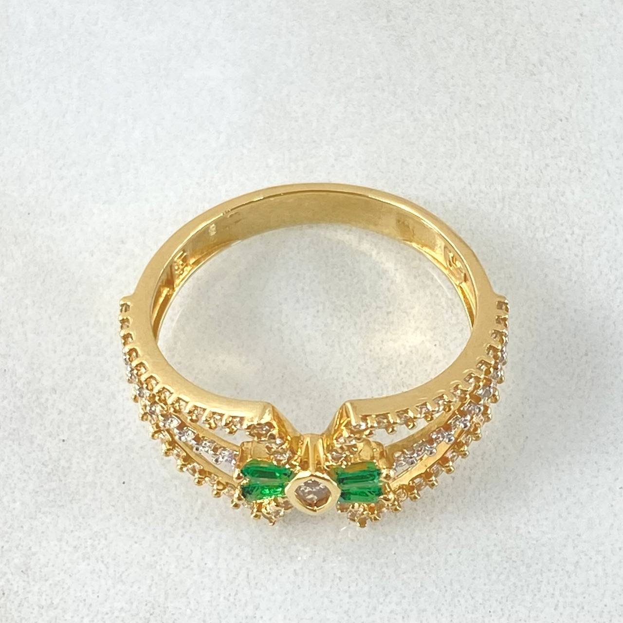 Infinity Bow Ring 3.8gr / Size 7 / 18K Yellow Gold *