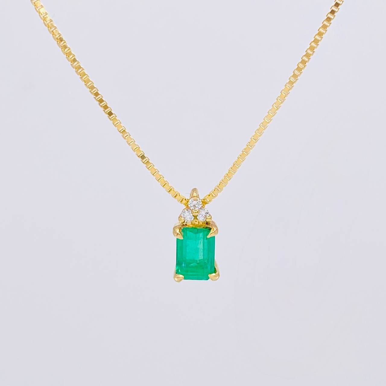 Set Cadena Veneciana + Dije Recuadro Tupido Esmeralda 162qts 16pts Diamante / 4.35g / 16 in Oro Amarillo 18K