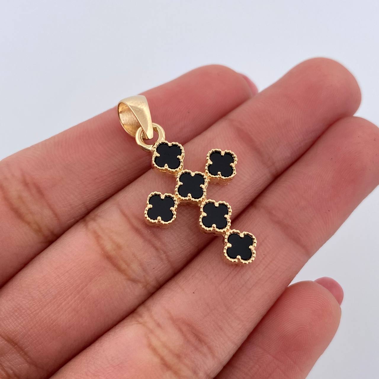 Pendant Clover Cross 3.15gr / 3.1cm / 18K Yellow Gold &