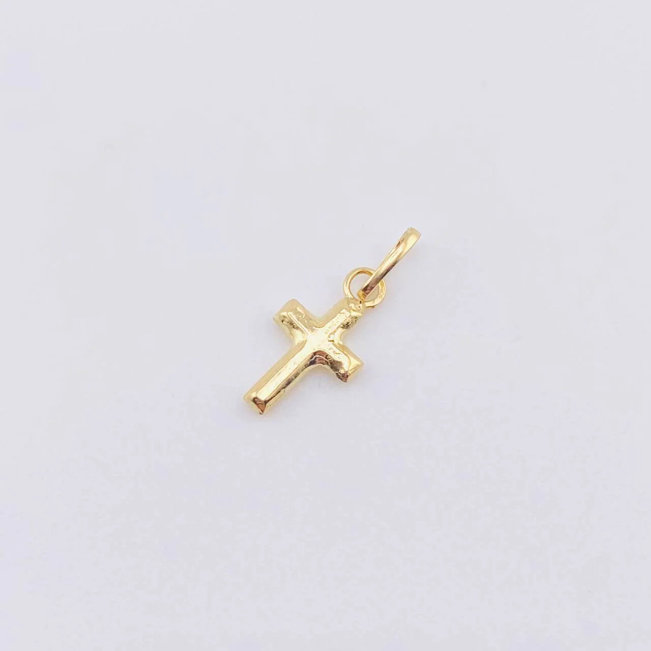 Plain Cross Pendant 0.2 g / 1/2 in 18K Yellow Gold