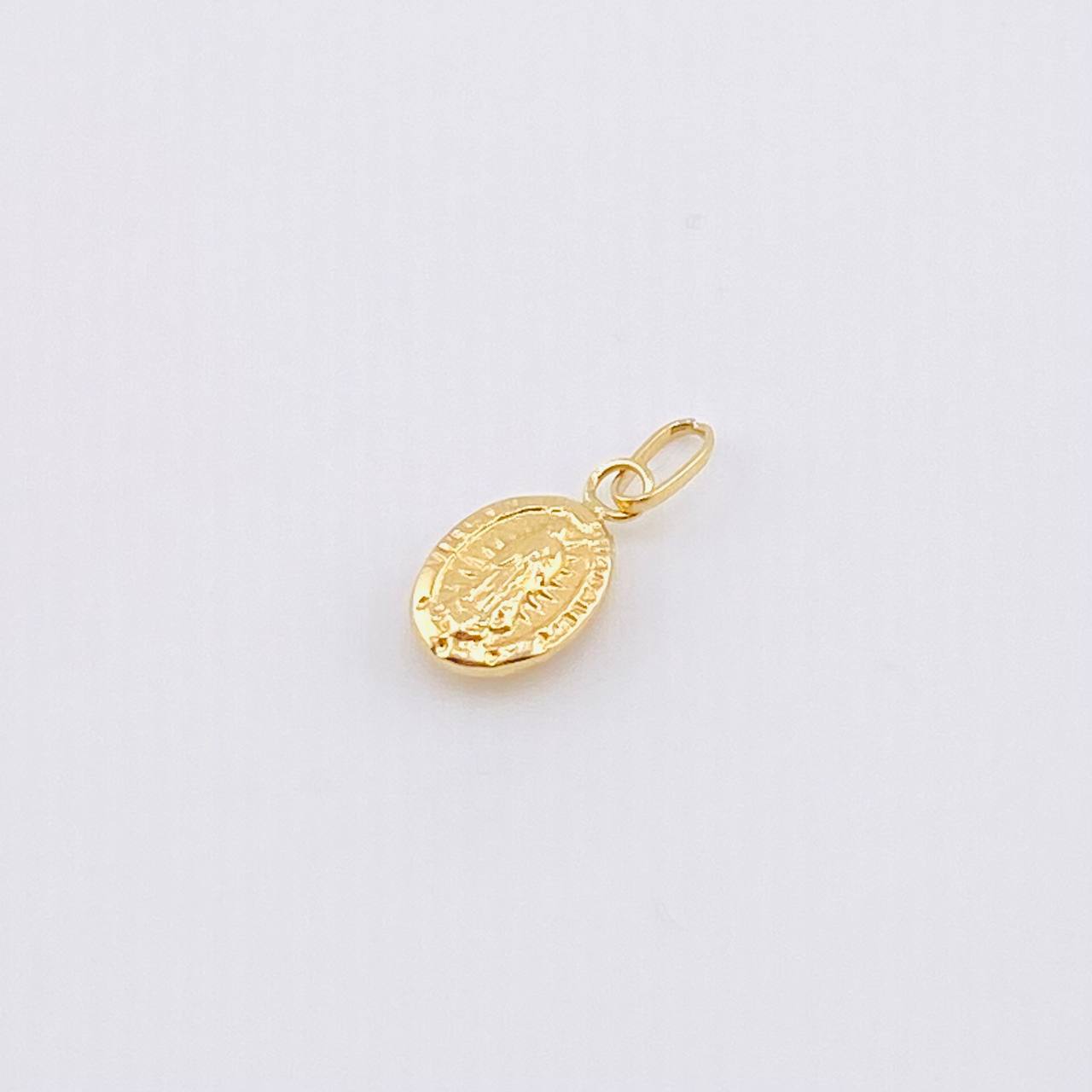 Dije Virgen Guadalupe 0.3gr / 1/2 in / Oro Amarillo 18K *