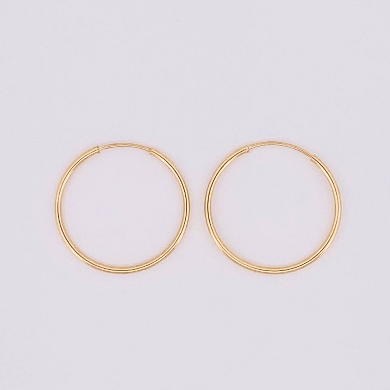 Candongas Aro Liso 0.95gr / 3/4 in / Oro Amarillo 18K *