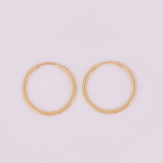 Candongas Aro Liso 0.8gr / 3/4 in / Oro Amarillo 18K ©