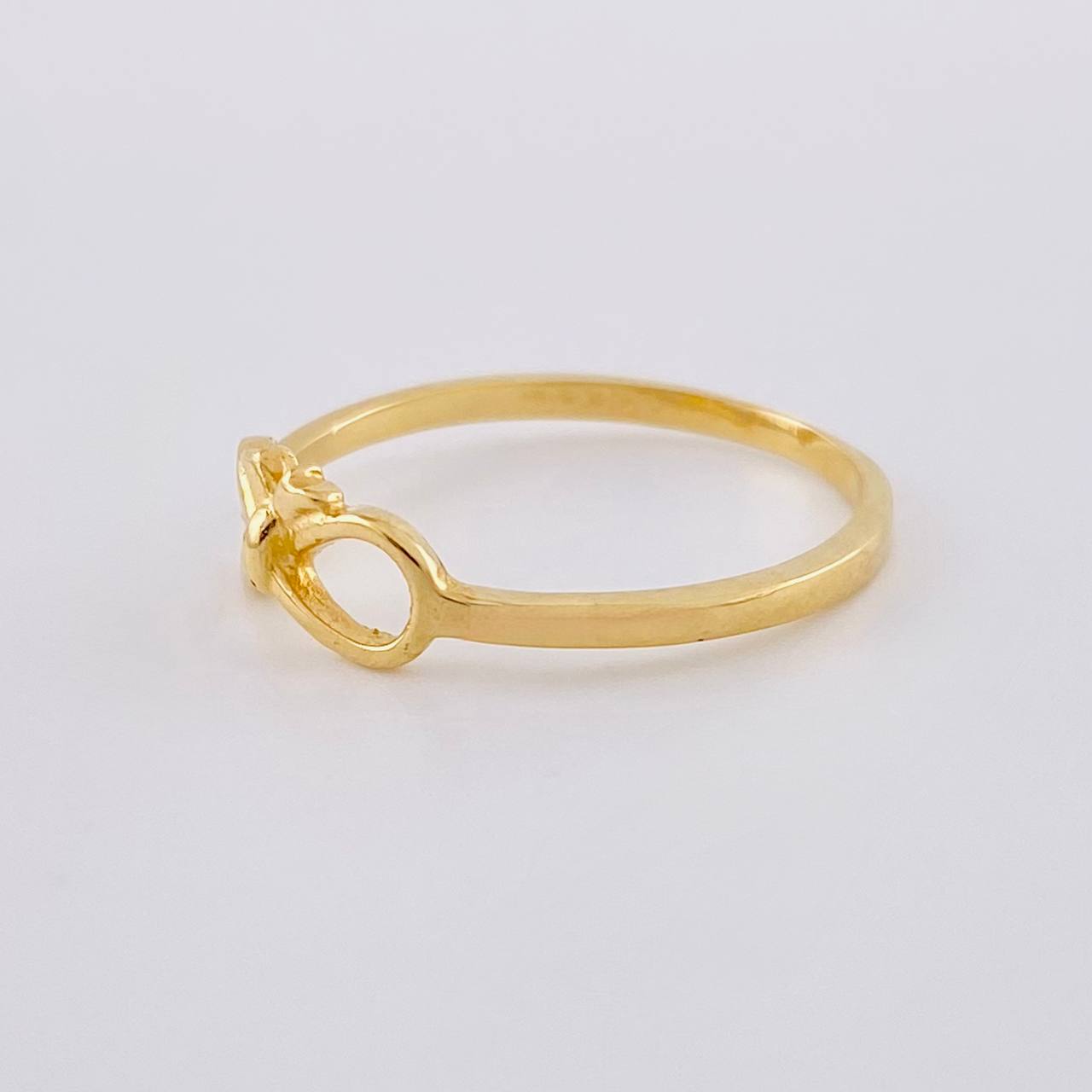 Anillo Moño Infinito 1.3 g / T6 Oro Amarillo 18K