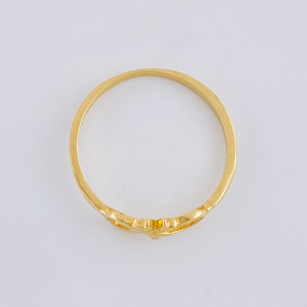 Anillo Moño Infinito 1.3 g / T6 Oro Amarillo 18K