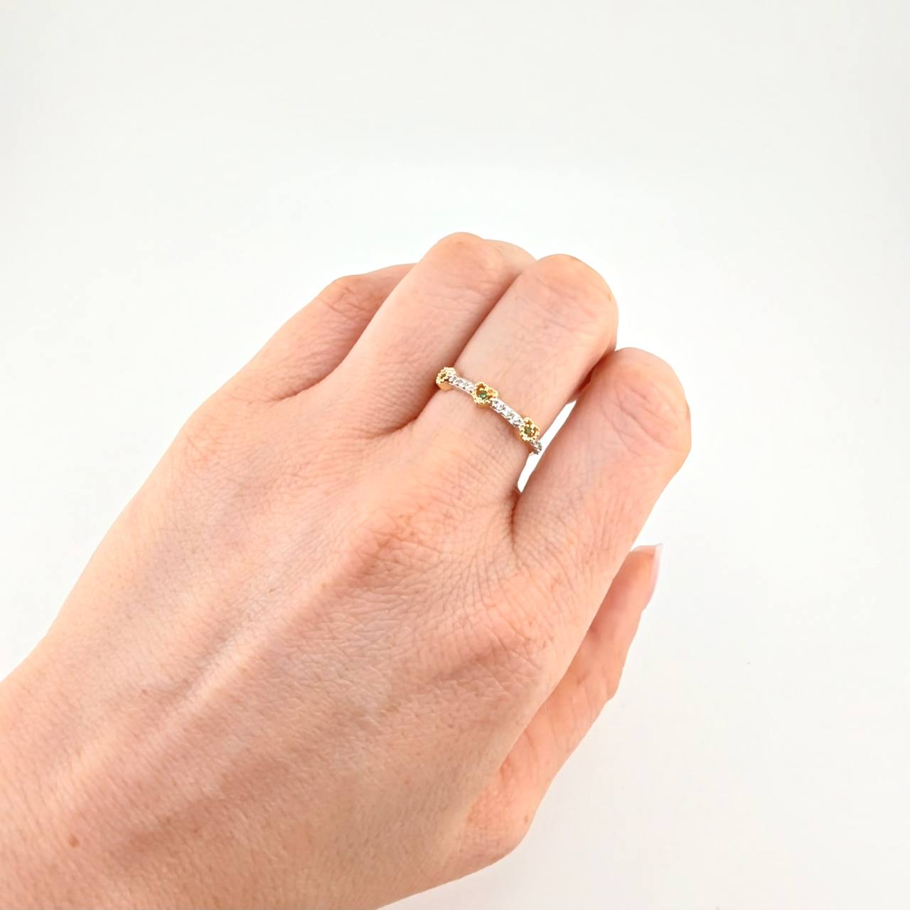 Anillo Corona De Corazones 1.85 g / T5 3/4 Oro Amarillo 18K