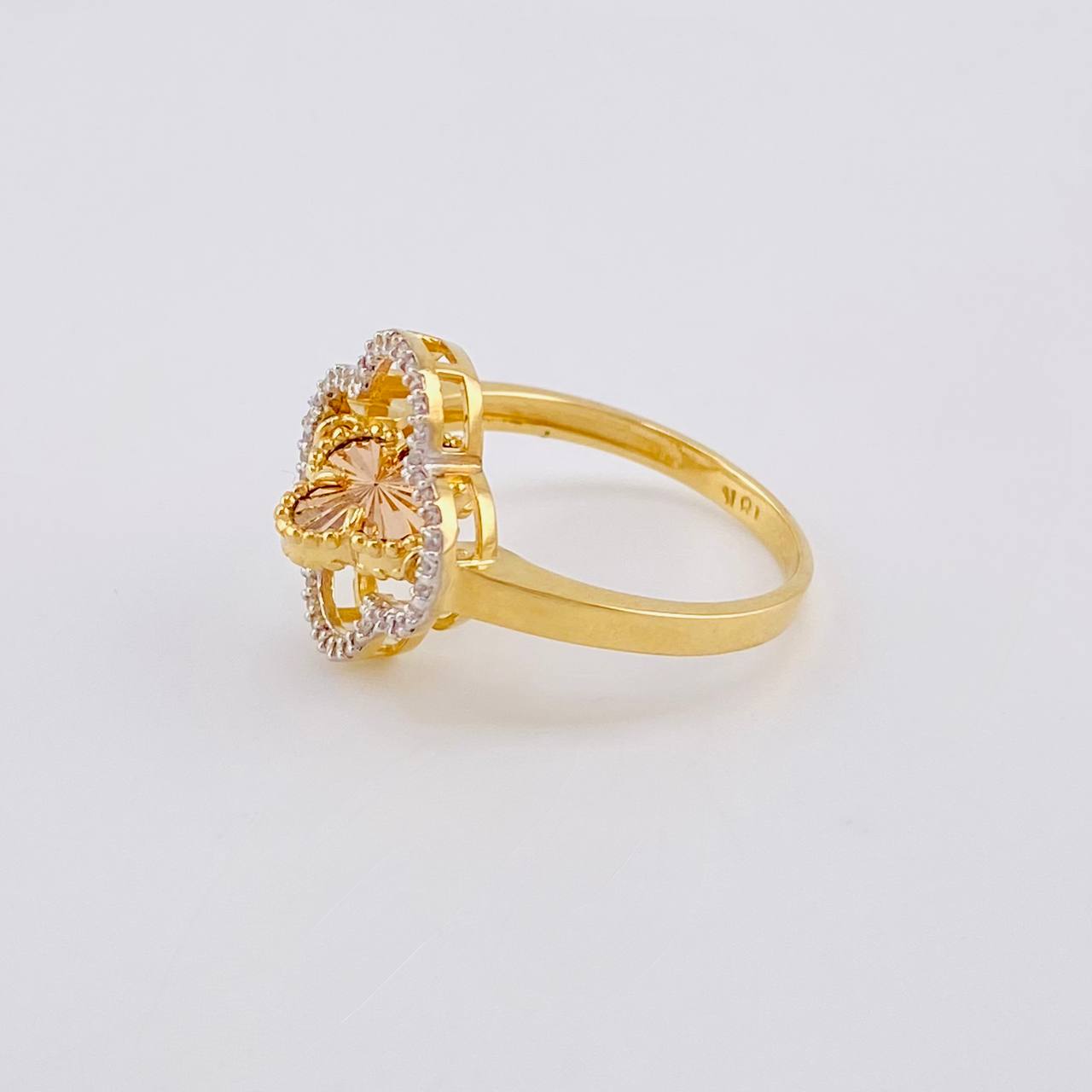 Anillo Trébol Móvil 3.8 g / T7 3/4 Tres Oros 18K