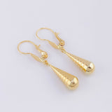Candongas Lagrima 0.85 g / 1 1/4 in Oro Amarillo 18K