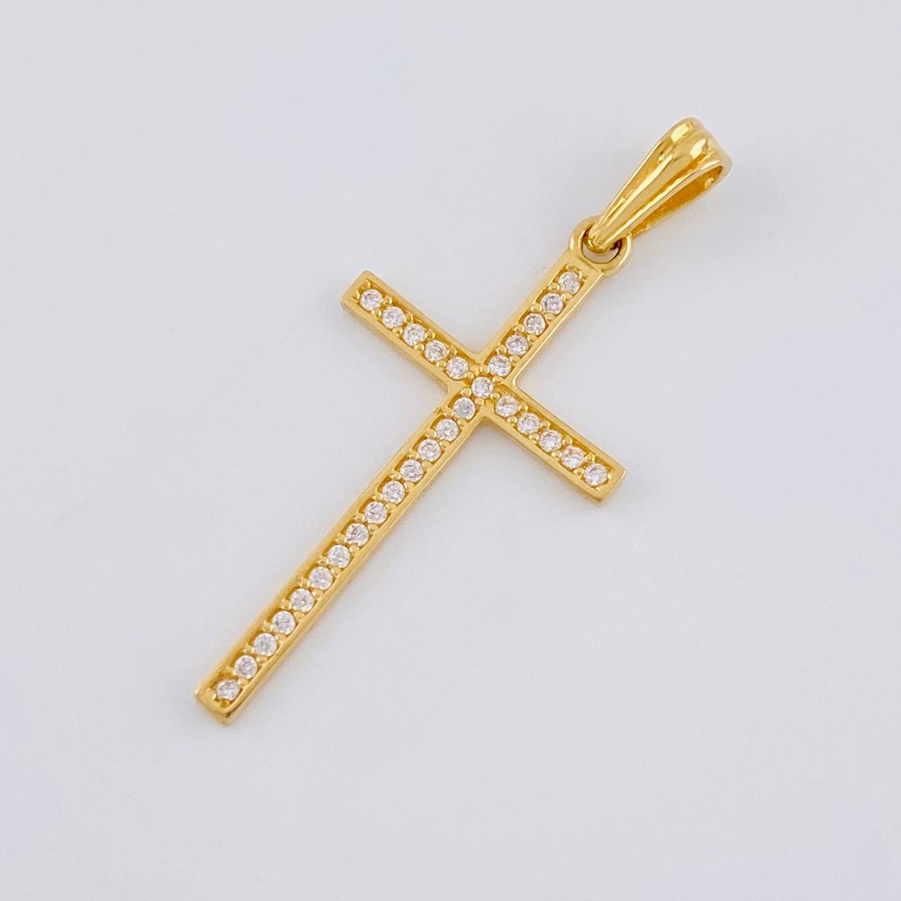 Dije Cruz 1.1 g / 1 1/4 in Oro Amarillo 18K