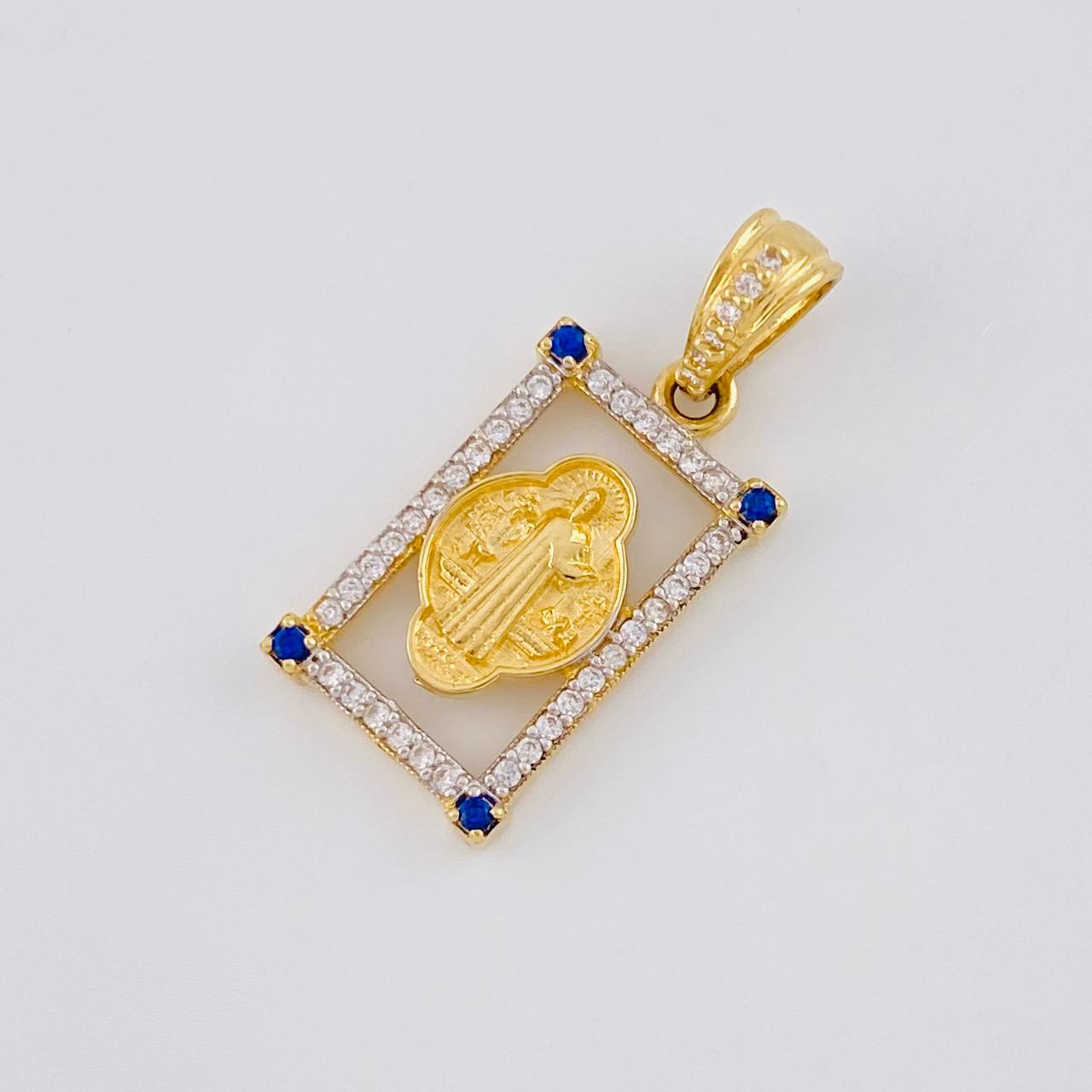 Pendant Frame Saint Benedict 2.35 g / 1 in Yellow Gold 18K