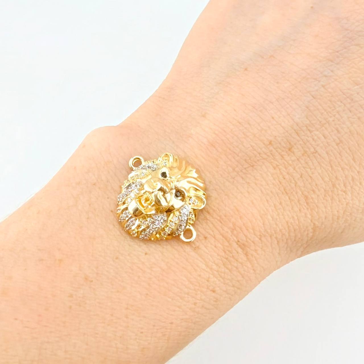 Charm Lion Face 4.7 g / 1 in Two Golds Yellow White 18K