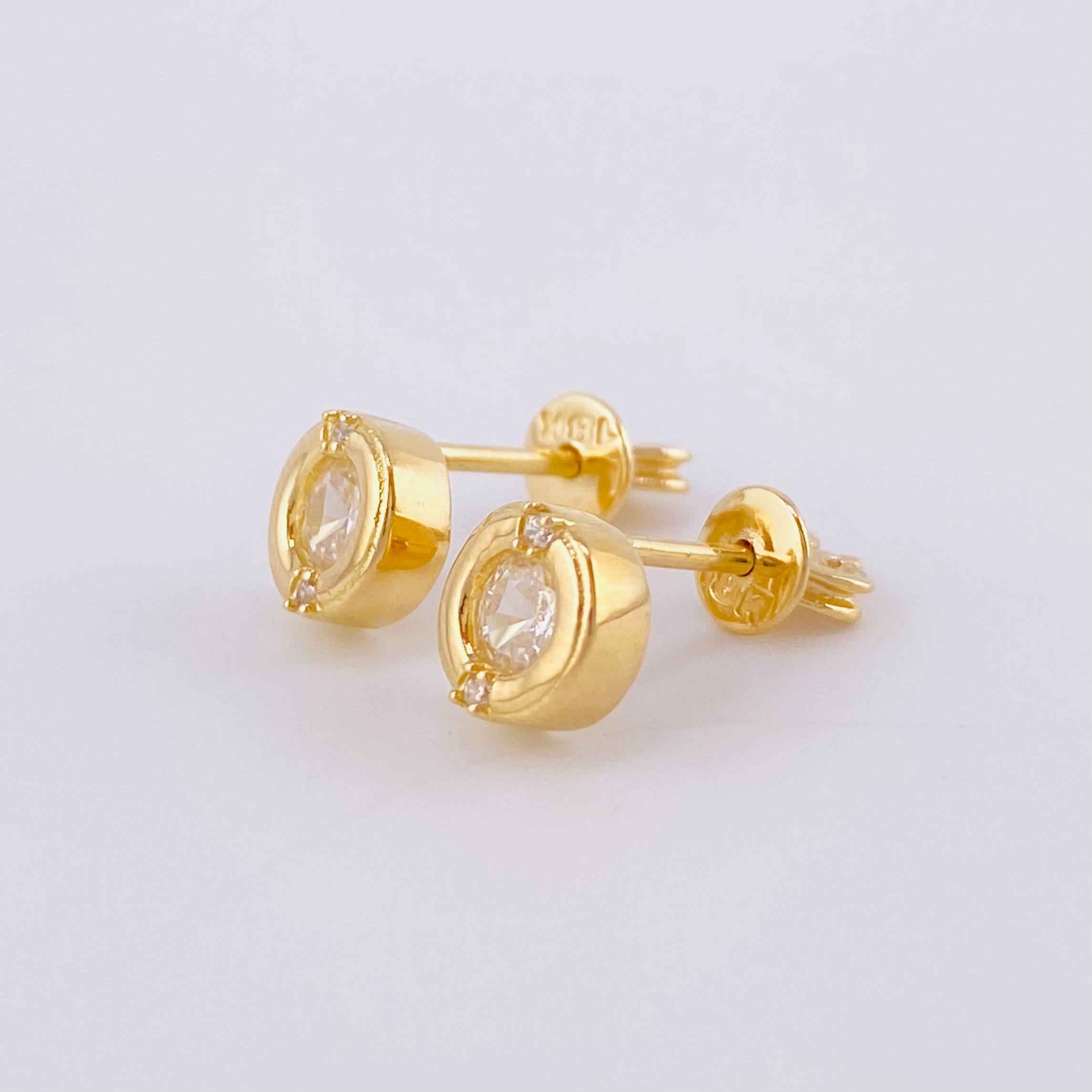 Topos Dona Bisel 2.3 g / in / 6.5 mm Oro Amarillo 18K