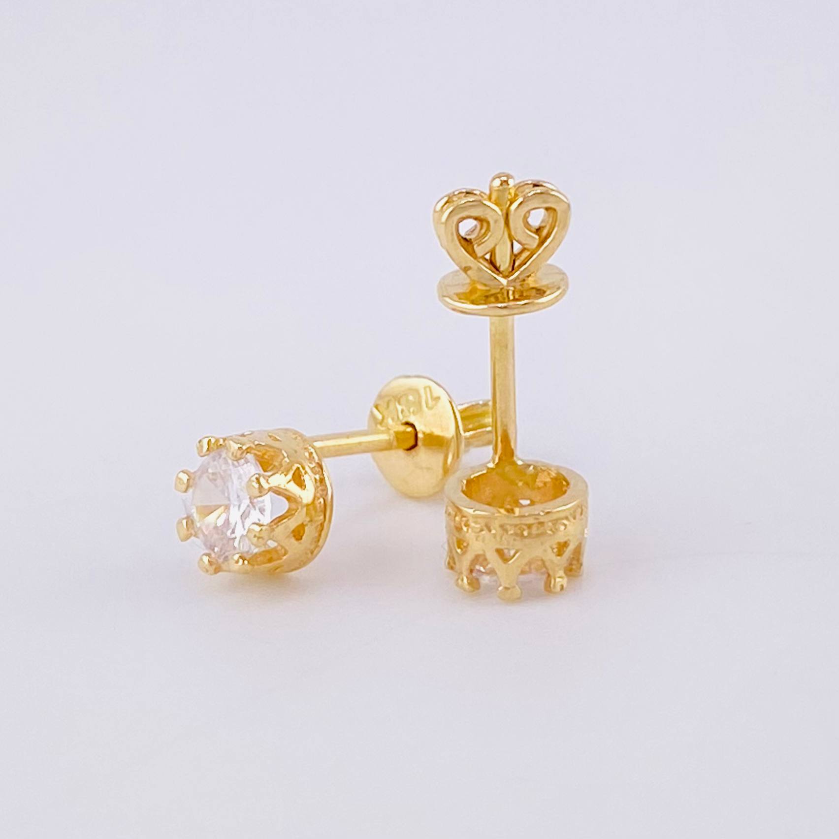 Topos Ocho Garras 1.55 g / in / 5.1 mm Oro Amarillo 18K