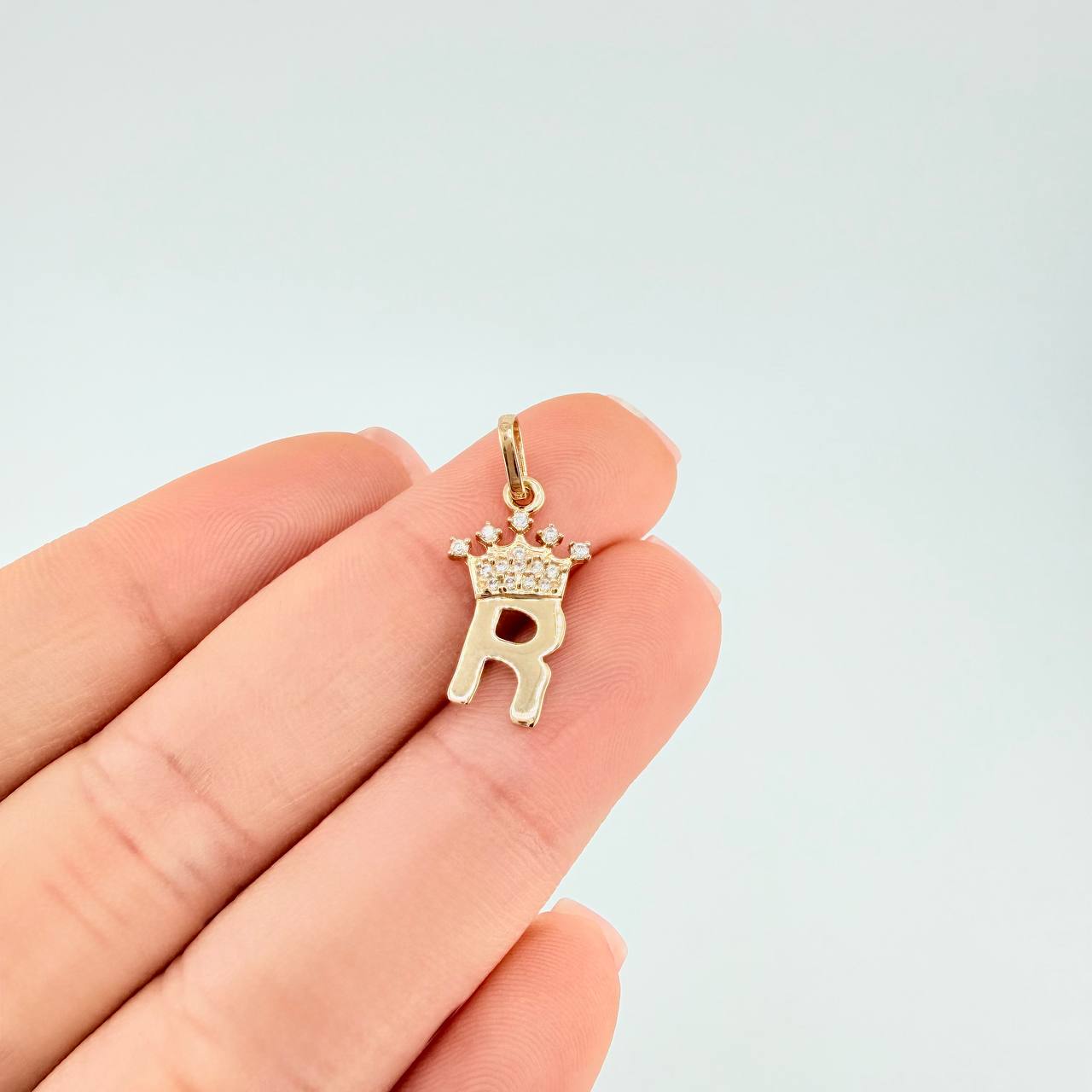 Pendant Letter R Crown 0.85g / 3/4 in Yellow Gold 18K