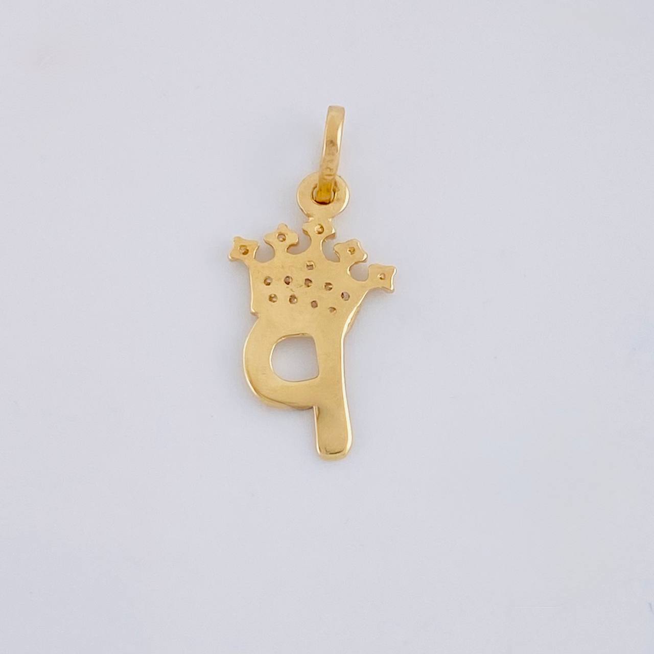 Pendant Letter P Crown 0.8g / 3/4 in Yellow Gold 18K