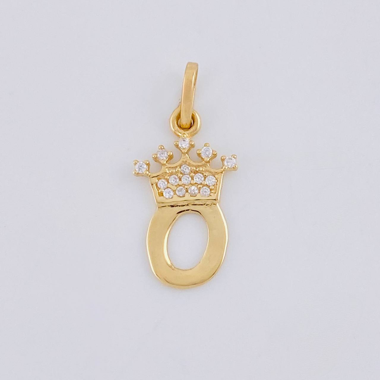 Pendant Letter O Crown 0.75g / 3/4 in Yellow Gold 18K