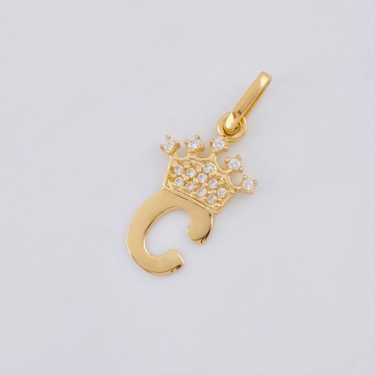 Dije Letra C Corona 0.75g / 3/4 in Oro Amarillo 18K