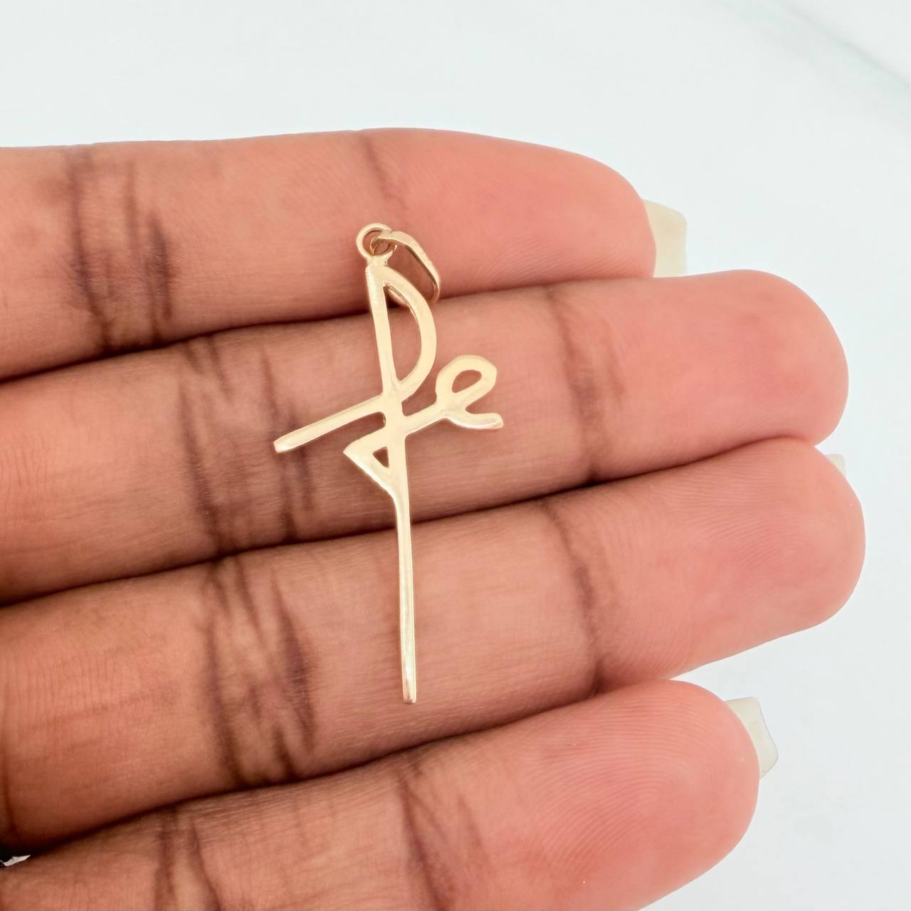 Dije Cruz Fe 1.15gr / 1 1/2 in / Oro Amarillo 18K &