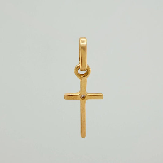 Dije Cruz 0.45gr / 3/4 in / Oro Amarillo 18K &