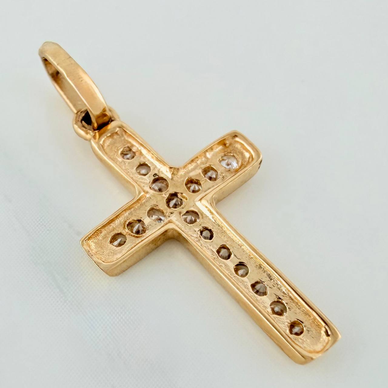 Dije Cruz 0.95gr / 1 in / Oro Amarillo 18K &