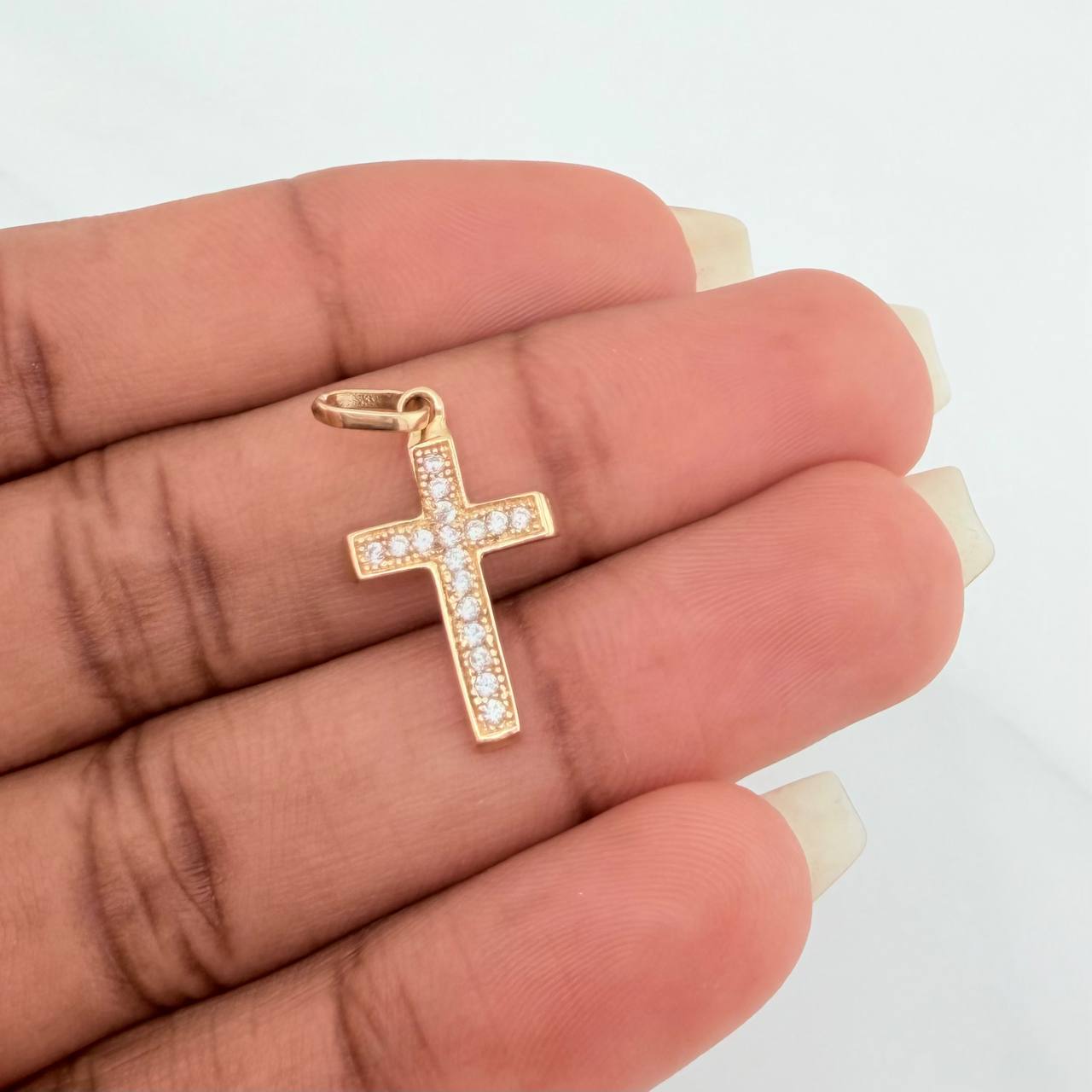 Dije Cruz 0.95gr / 1 in / Oro Amarillo 18K &