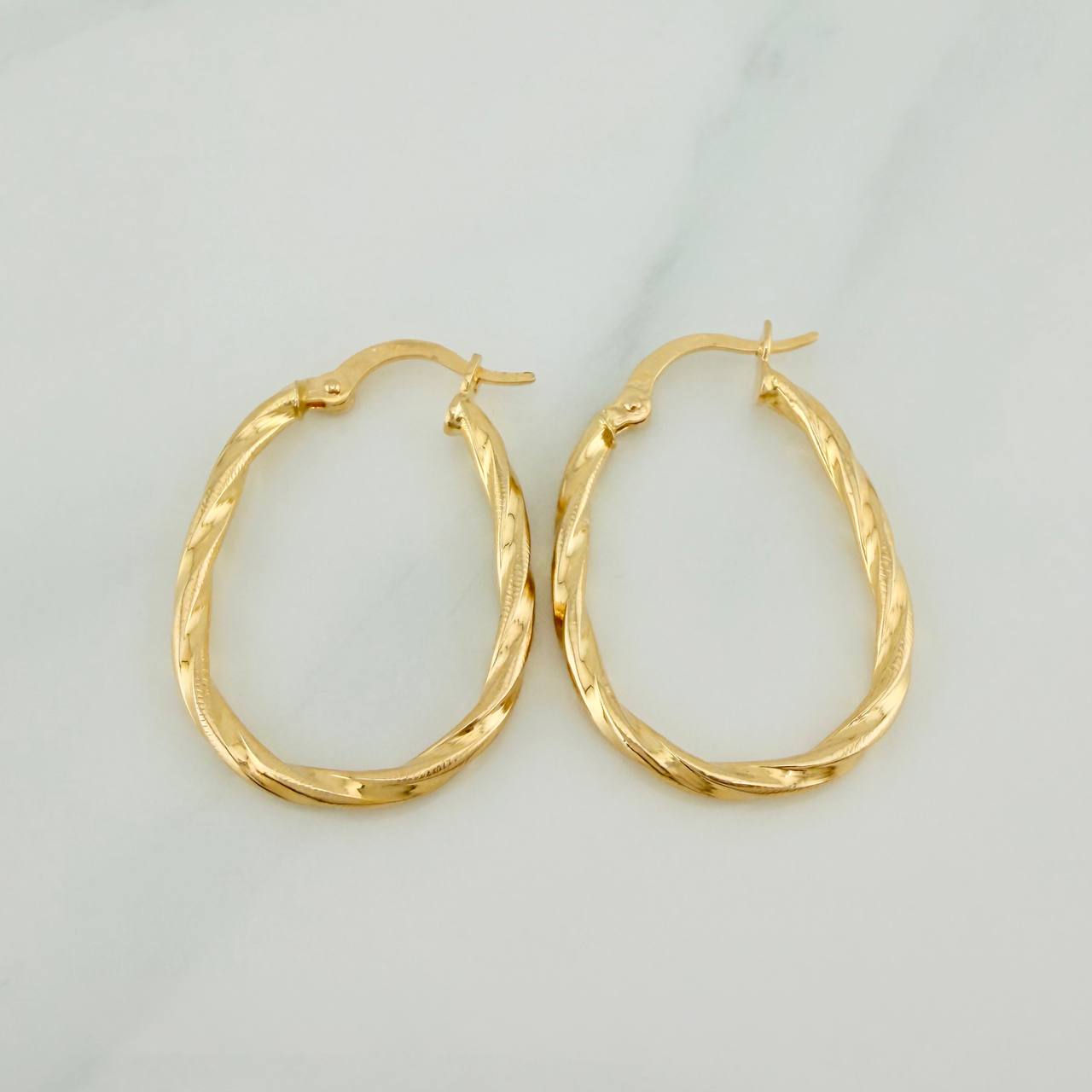 Candongas Nilo Ovaladas 1.5gr / 1 in / Oro Amarillo 18K &