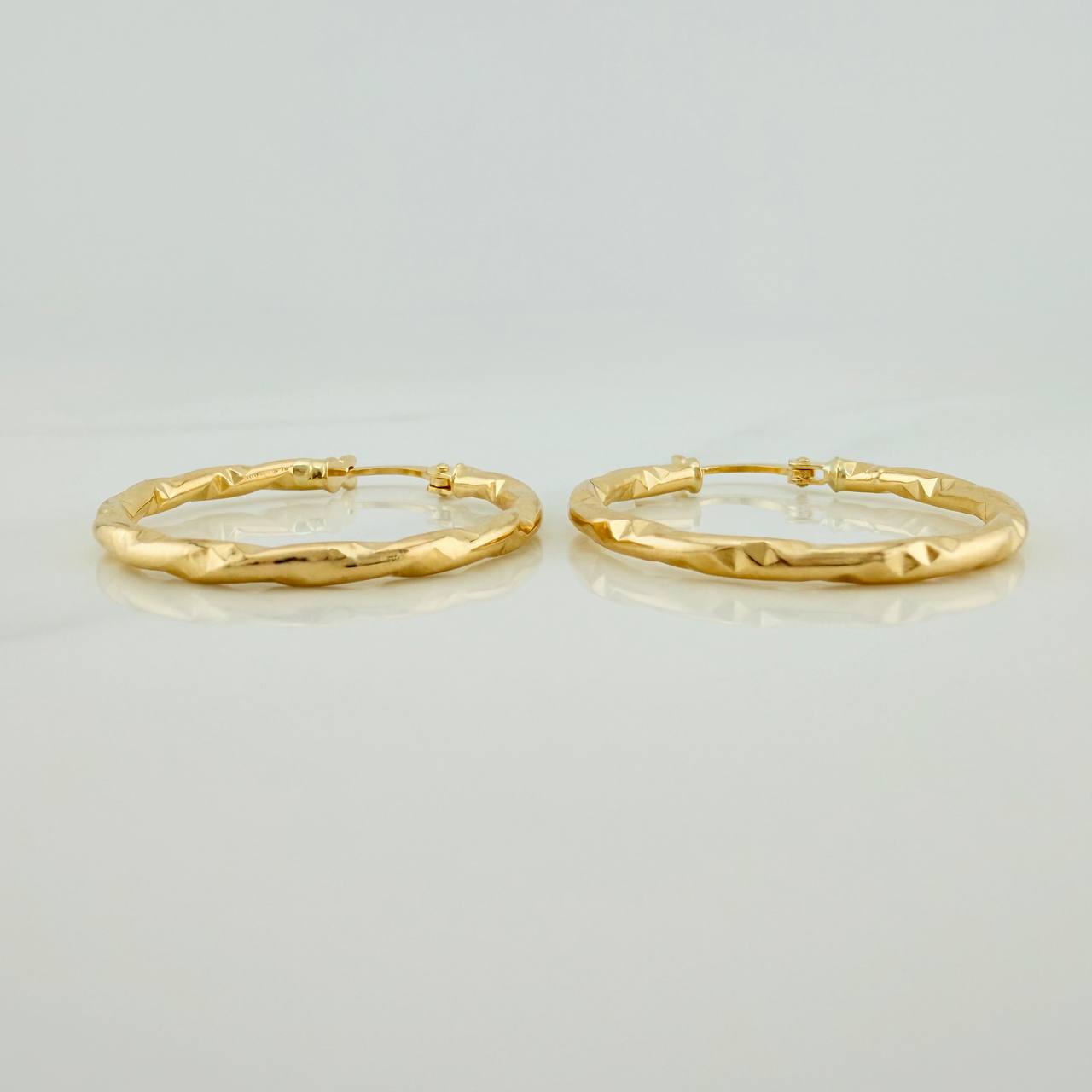 Candongas Iris 1.85gr / 1 1/4 in / Oro Amarillo 18K &