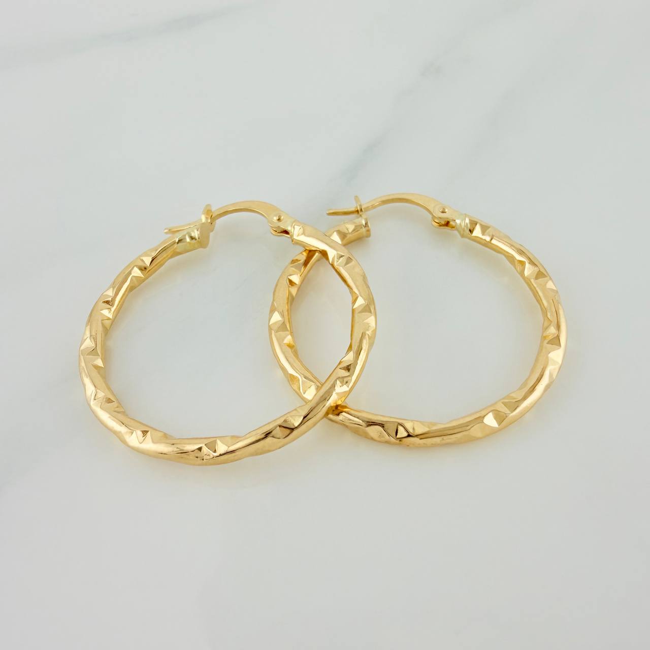 Candongas Iris 1.85gr / 1 1/4 in / Oro Amarillo 18K &