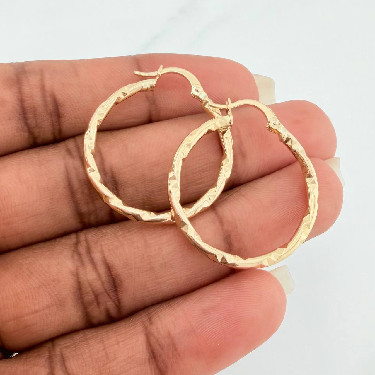 Candongas Iris 1.85gr / 1 1/4 in / Oro Amarillo 18K &