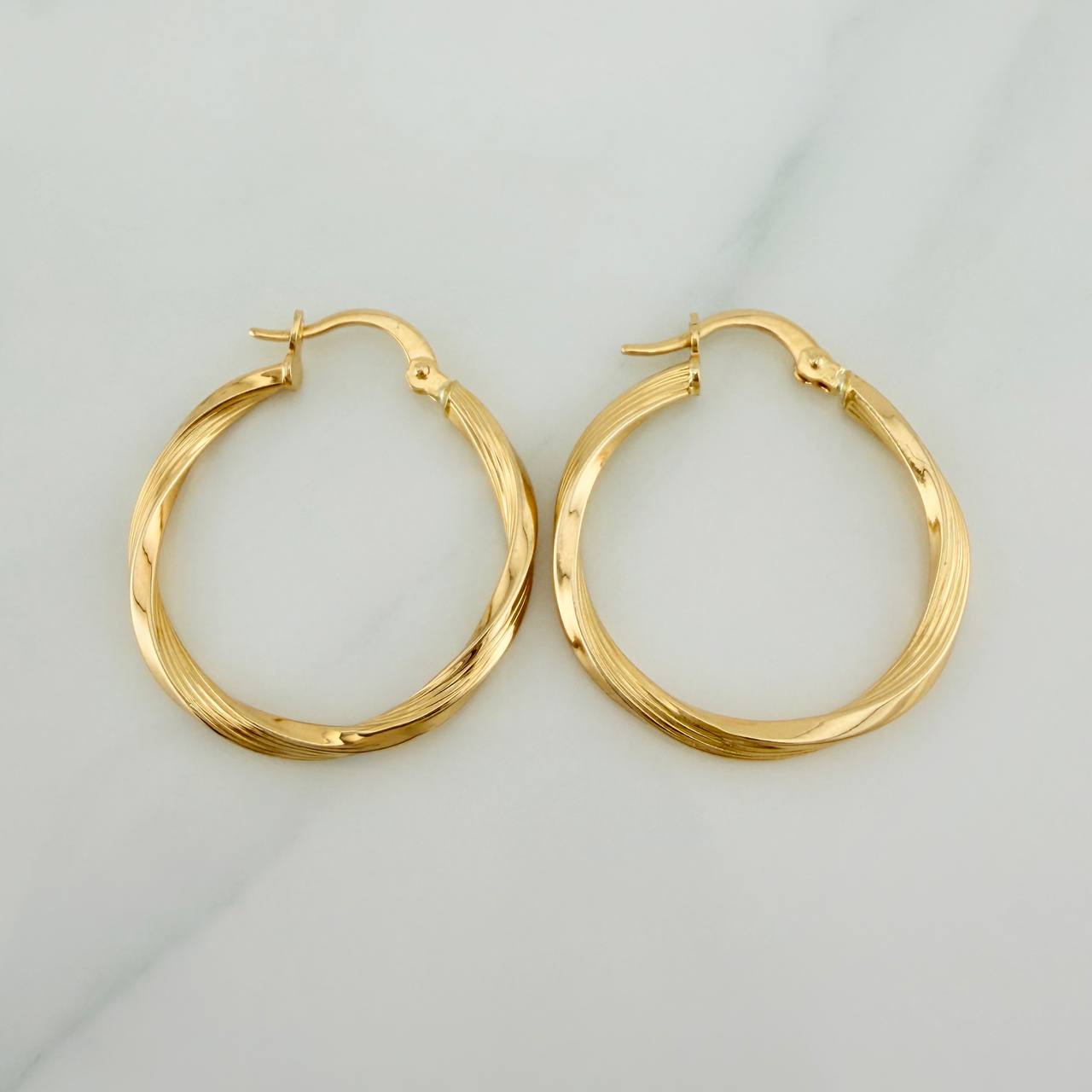 Candongas Mai 1.7gr / 1 in / Oro Amarillo 18K %