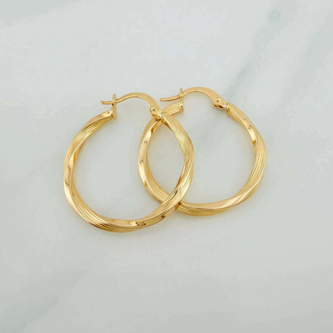 Candongas Mai 1.7gr / 1 in / Oro Amarillo 18K %