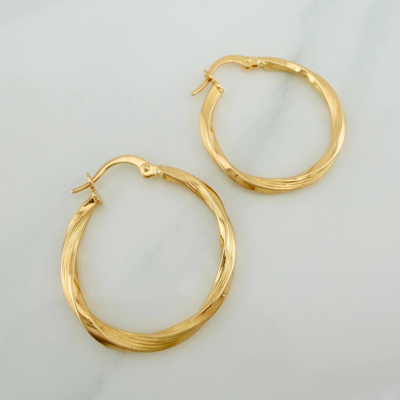 Candongas Mai 1.7gr / 1 in / Oro Amarillo 18K %