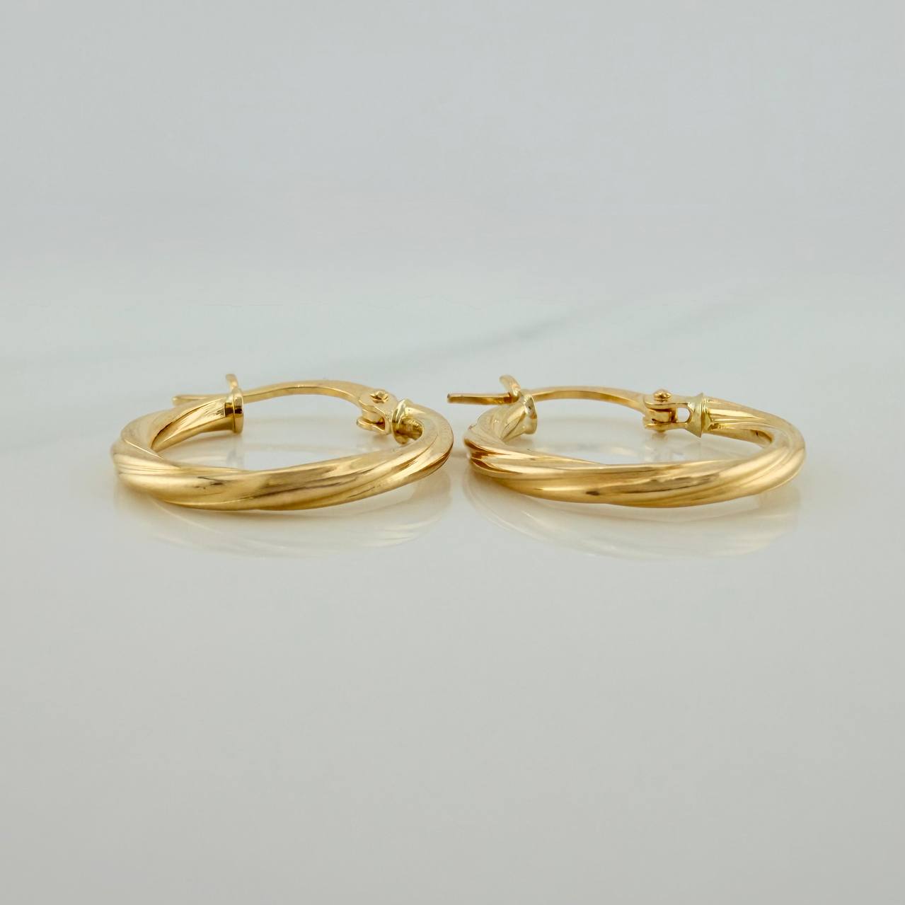 Candongas Lore 1.1gr / 3/4 in / Oro Amarillo 18K &