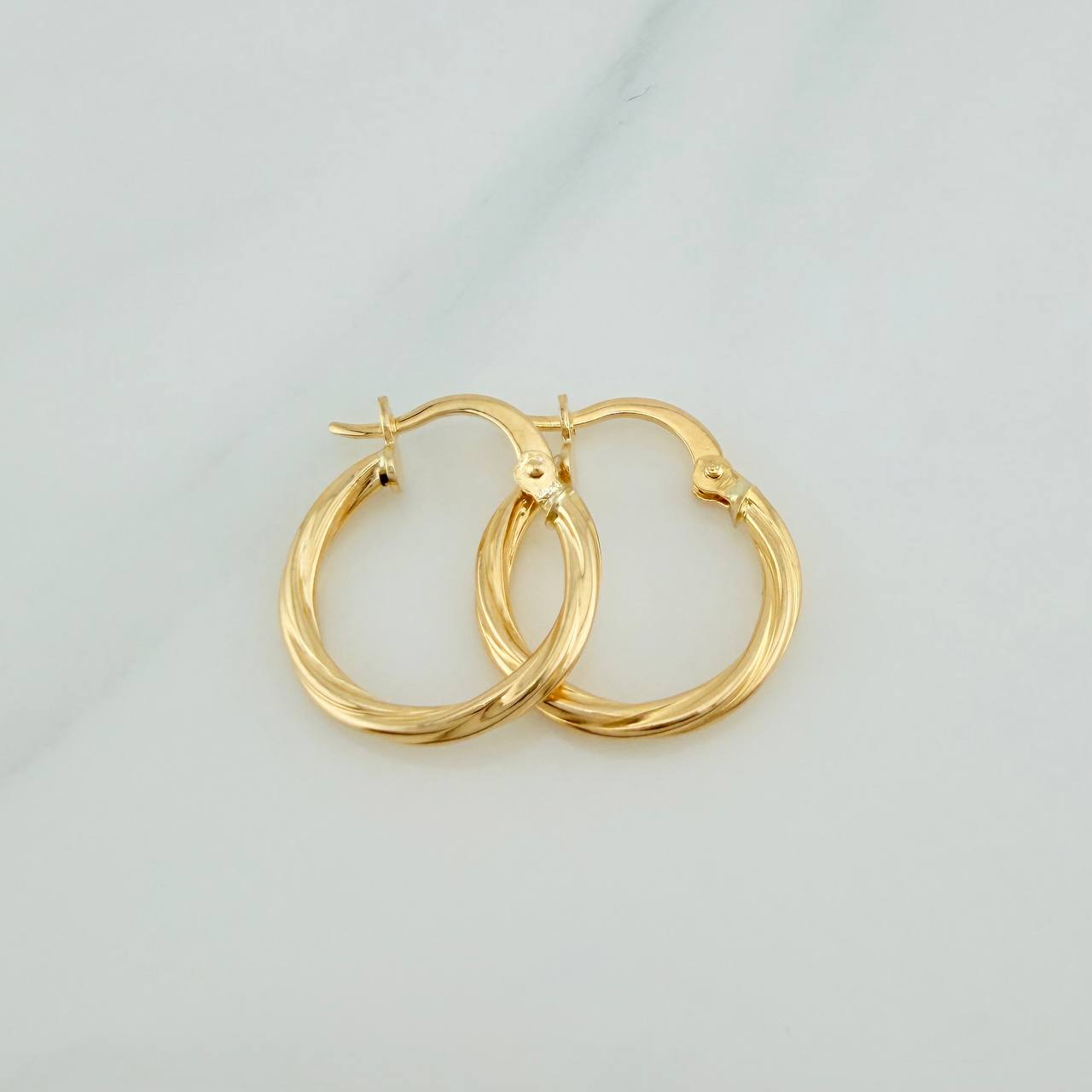 Candongas Lore 1.1gr / 3/4 in / Oro Amarillo 18K &